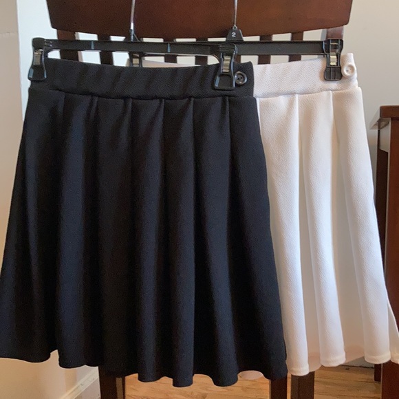 PRETTYLITTLETHING 2 skirt bundle size 6 - Picture 6 of 10